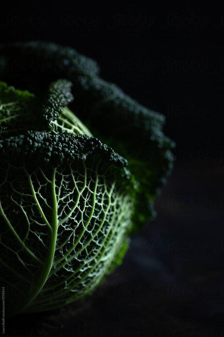 Nature's Canvas: Eclectic Farmer's Market Veggie Box